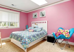 家居简约卧室装修效果图 粉色墙面装修效果图片