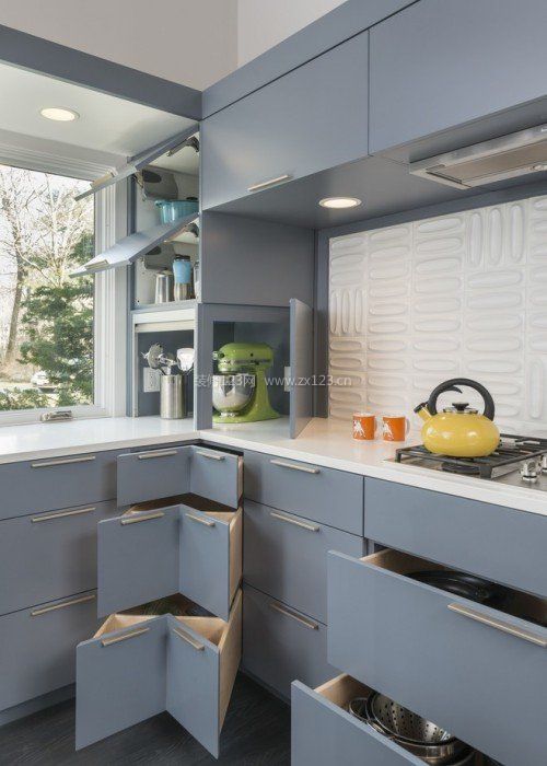 简单厨房多功能组合橱柜设计