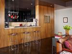 美式古典风格厨房吧台装修效果图片