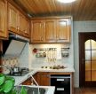 美式乡村厨房木质门装修效果图片