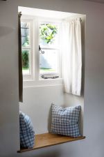 现代简约室内小窗户窗帘效果图