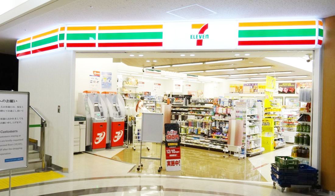 711便利店貨架圖片 