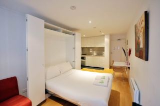 单身公寓折叠床装修设计效果图片