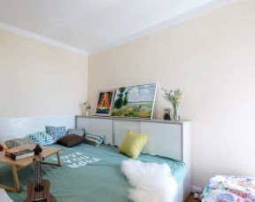两室一厅房子卧室纯色壁纸装修效果图片