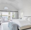 长方形的纯欧式卧室床摆放装修效果图