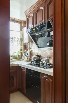美式厨房实木整体橱柜装修效果大全2023图片