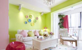 小二室一厅客厅绿色墙面装修效果图片