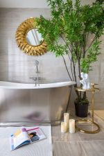 2023欧式家装家庭浴室铸铁浴缸装修设计图片