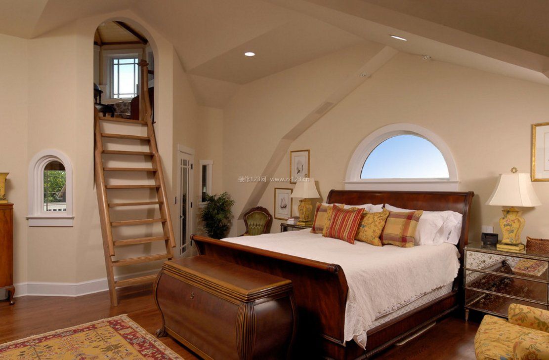 小空间时尚卧室阁楼楼梯设计2023