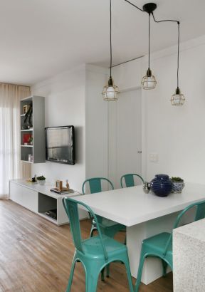 小户型家居餐桌颜色搭配装修设计案例