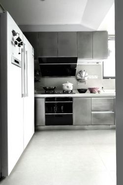2020简约家居厨房7双开门冰箱设计效果图片