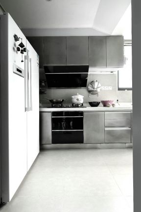 2023简约家居厨房7双开门冰箱设计效果图片