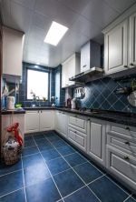 家庭小厨房墙砖瓷砖设计贴图图片2023