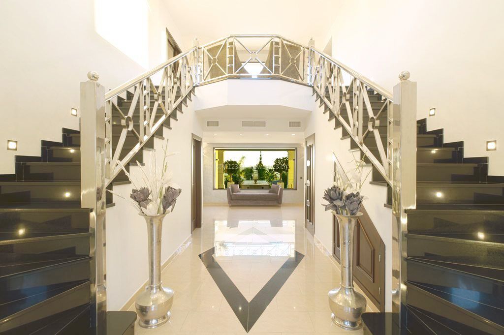 时尚别墅大厅楼梯设计效果图片