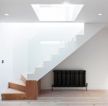 简单欧式风格复式楼梯玻璃扶手效果图