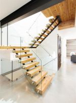 现代欧式混搭复式楼梯玻璃扶手效果图