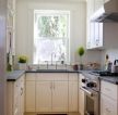 现代风格小面积厨房装修效果图片