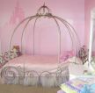 女生粉色房间卧室床造型装修效果