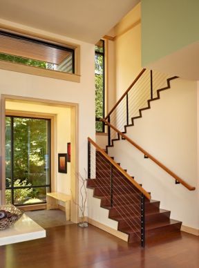 现代别墅旋转楼梯平面设计图大全