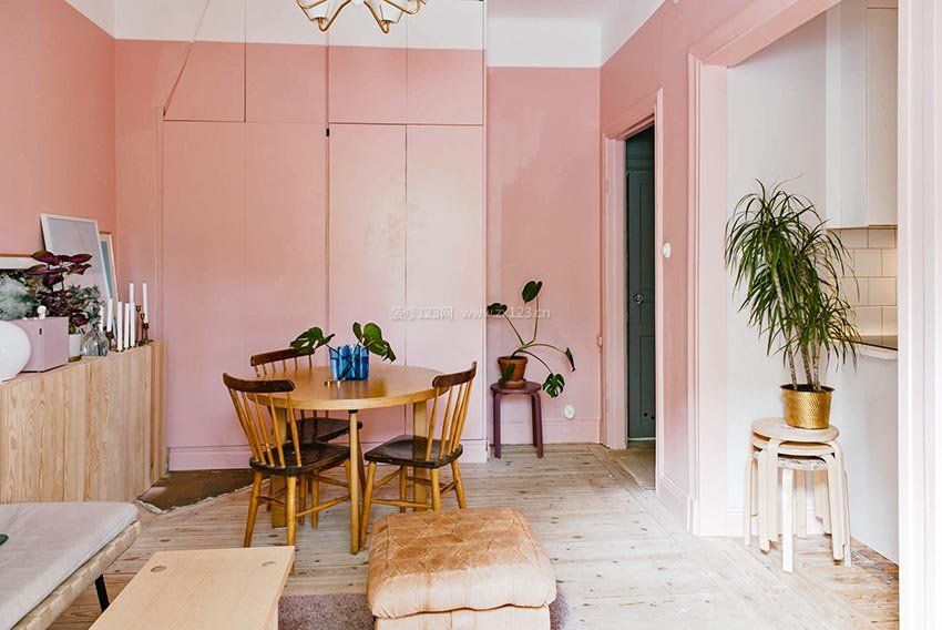 30平米单身小公寓粉色墙面装修