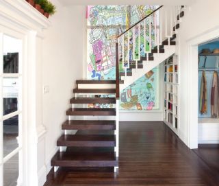 欧式风格实木楼梯创意背景墙图片
