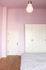 2023传统欧式女孩卧室淡粉色墙面装修效果图