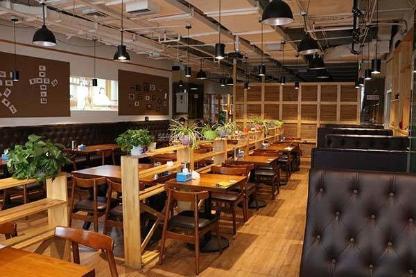 昆明新风烧烤店装修主题比较技巧烧烤店装修好主题Blauberg图片