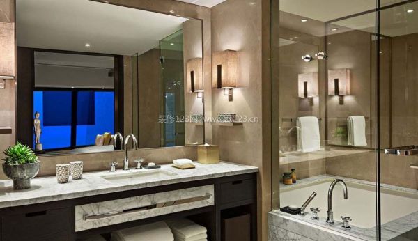 酒店卫生间浴室装修图