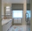 家庭小浴室毛巾架图片2023