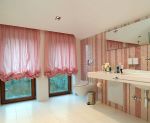 2023家装粉色窗帘卫生间图片欣赏
