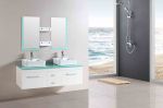 现代卫生间玻璃洗脸盆台面设计图片