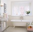 2023家庭整体浴室浴缸造型设计图片