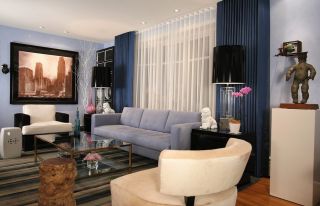 2023现代家庭客厅蓝色窗帘图片