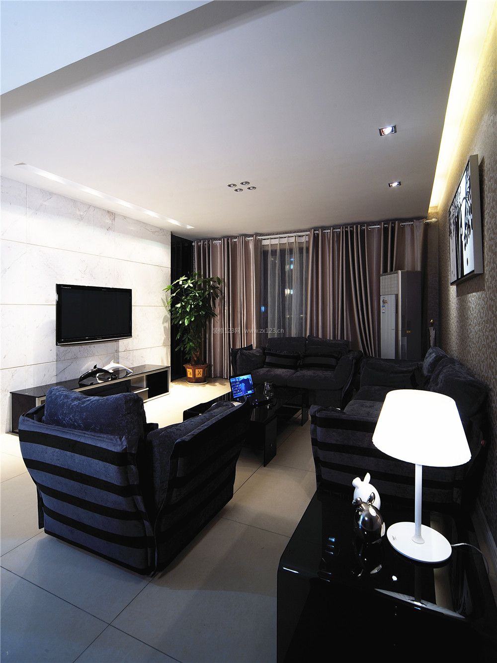 2023现代客厅布艺组合沙发摆放效果图片