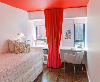 2023红色欢乐的儿童卧室红色窗帘图片