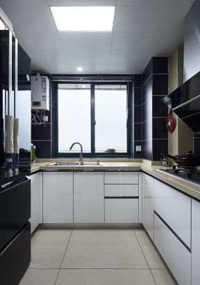 2023前卫大方的厨房吊顶黑白风格图片