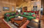 2023美式古典风格绿色家居沙发图片