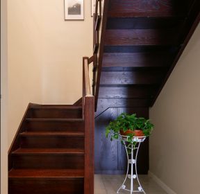 2020现代简约家居室内实木楼梯设计大全-每日推荐