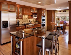 2023美式厨房壁柜木质装修效果图片