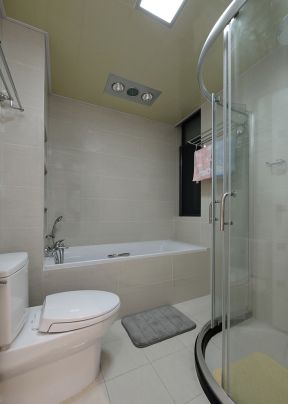 2023现代卫生间白色浴缸装修效果图片