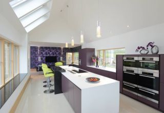 紫色系厨房壁柜图片