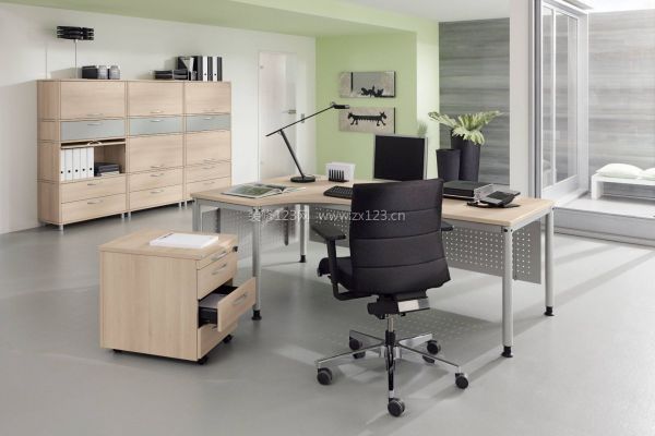 现代简约装修风格简单小型办公室