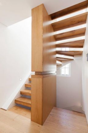 2023木结构楼梯设计效果图