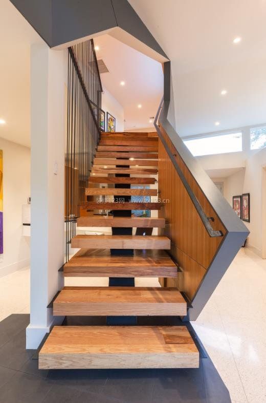 2023创意木结构楼梯设计