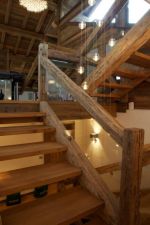 2023别墅室内实木结构楼梯设计