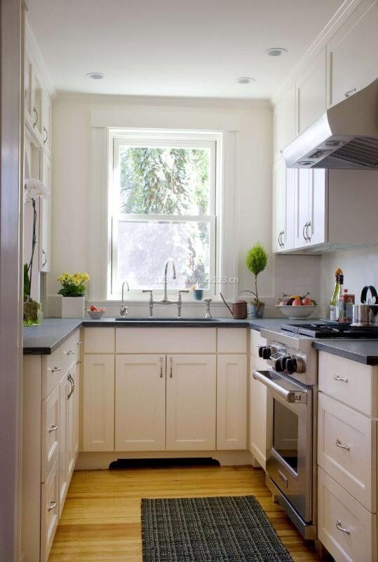 欧式风格小户型厨房3米橱柜设计图