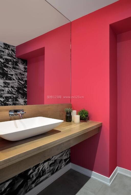 家庭卫浴背景墙红色装修图