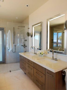 家庭浴室镜前灯设计图片