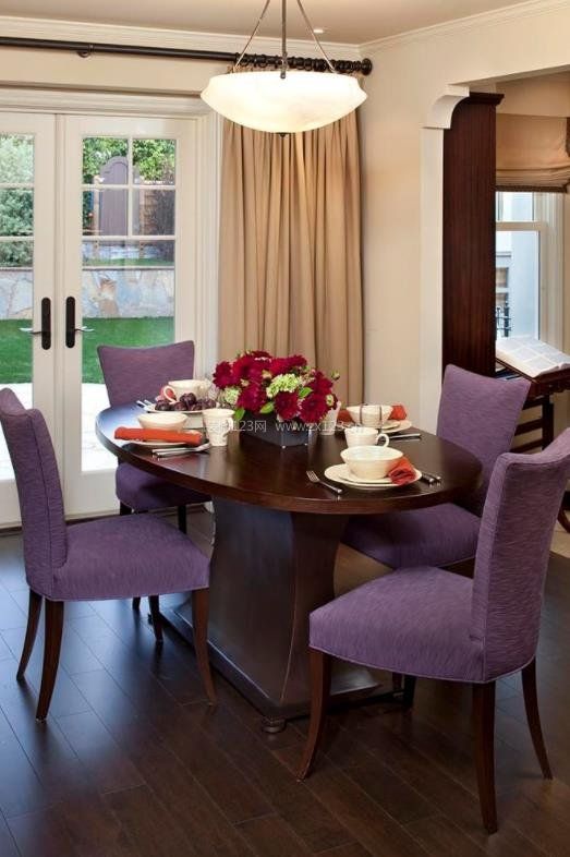 2023紫色餐桌椅家居设计
