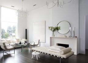 白色欧式家具图片